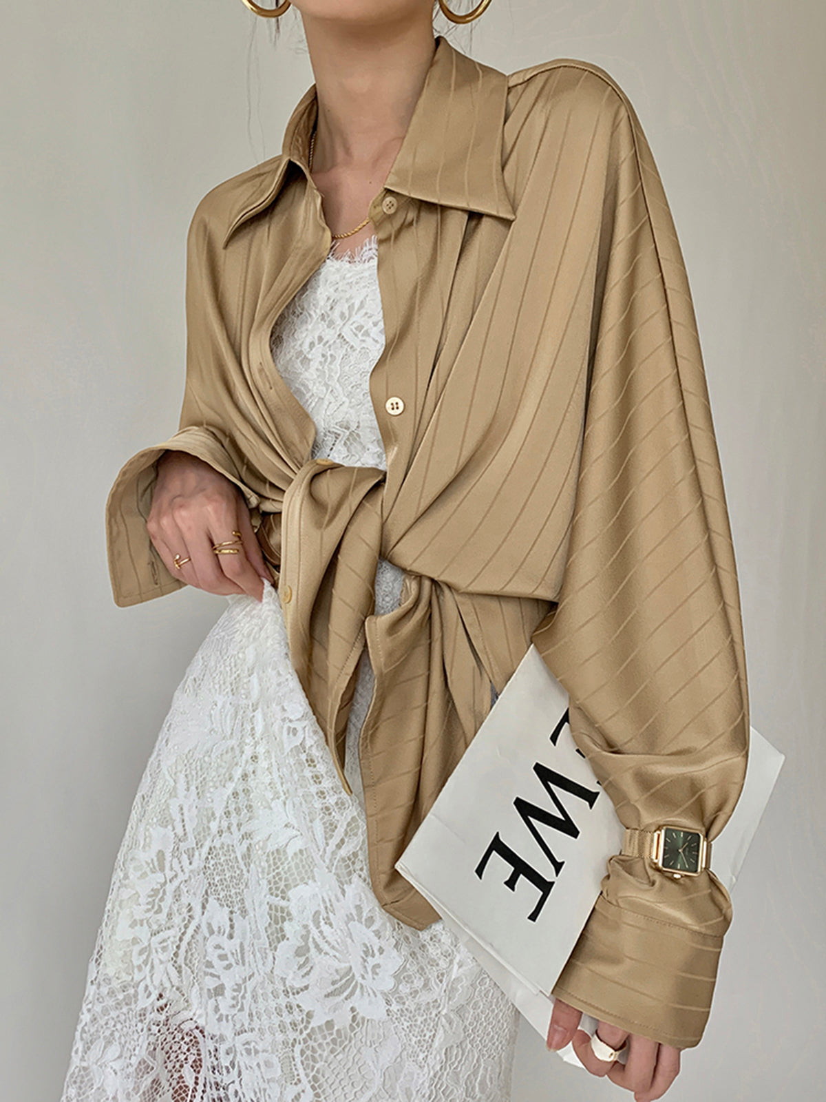 Charlotte košile s límcem a knoflíky, oversized