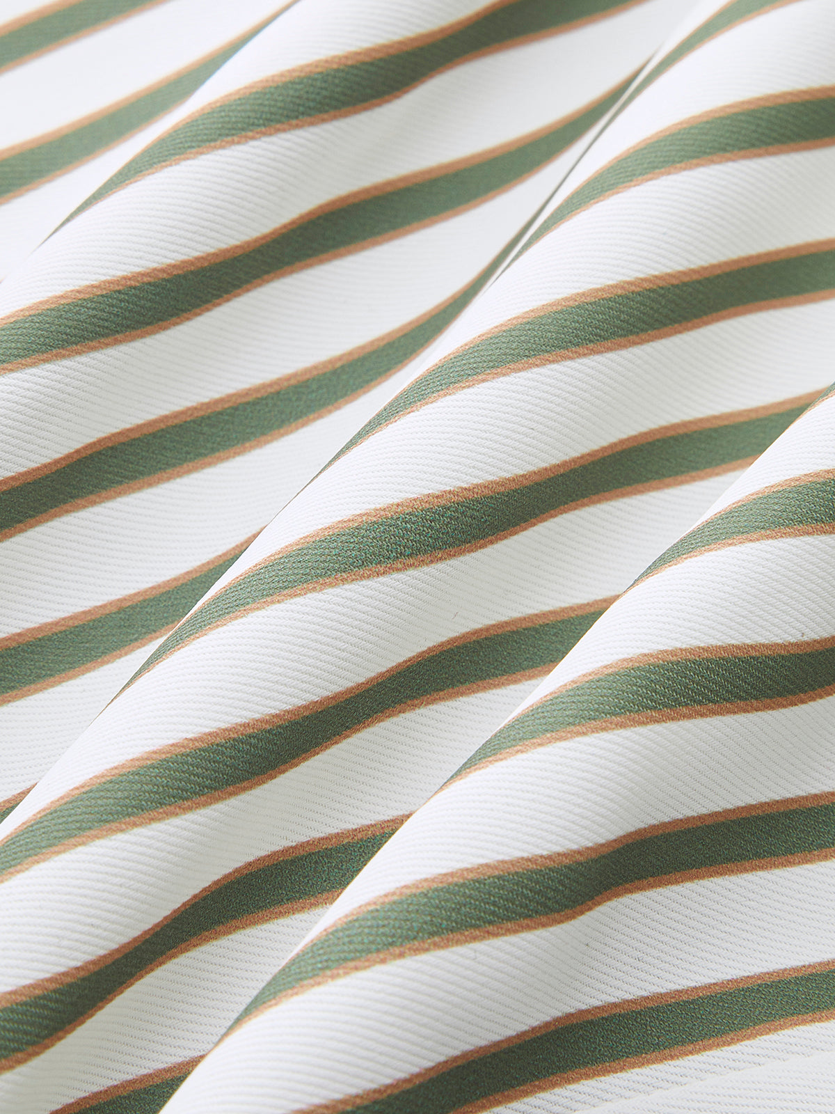 Metalická pruhovaná košile s kulatým límcem a páskem