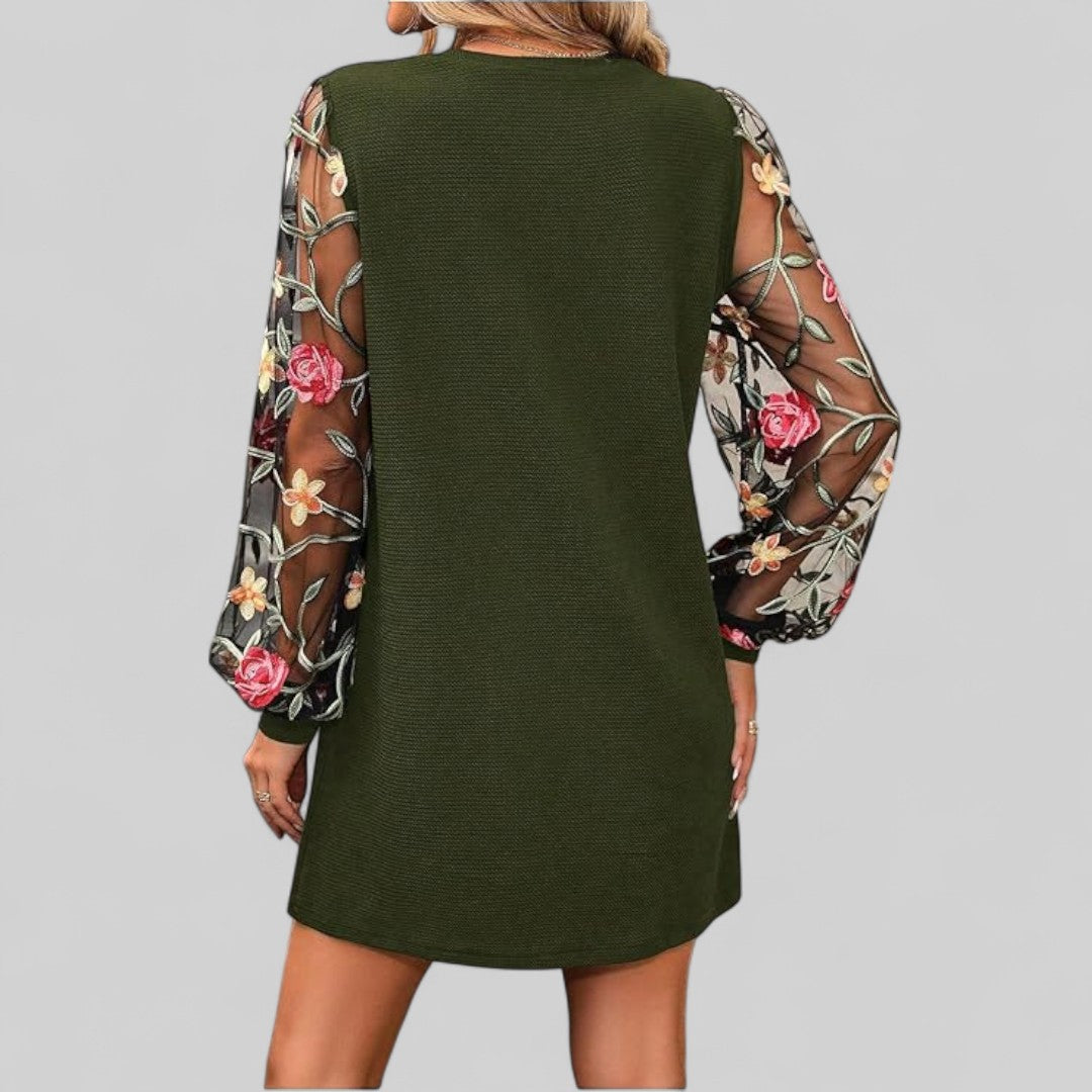 Diana Verde™ | Elegantní mini šaty s kulatým výstřihem a průhlednými rukávy